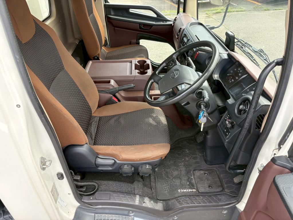 日野 レンジャー 2KG-FC2ABG(2WD)の写真21