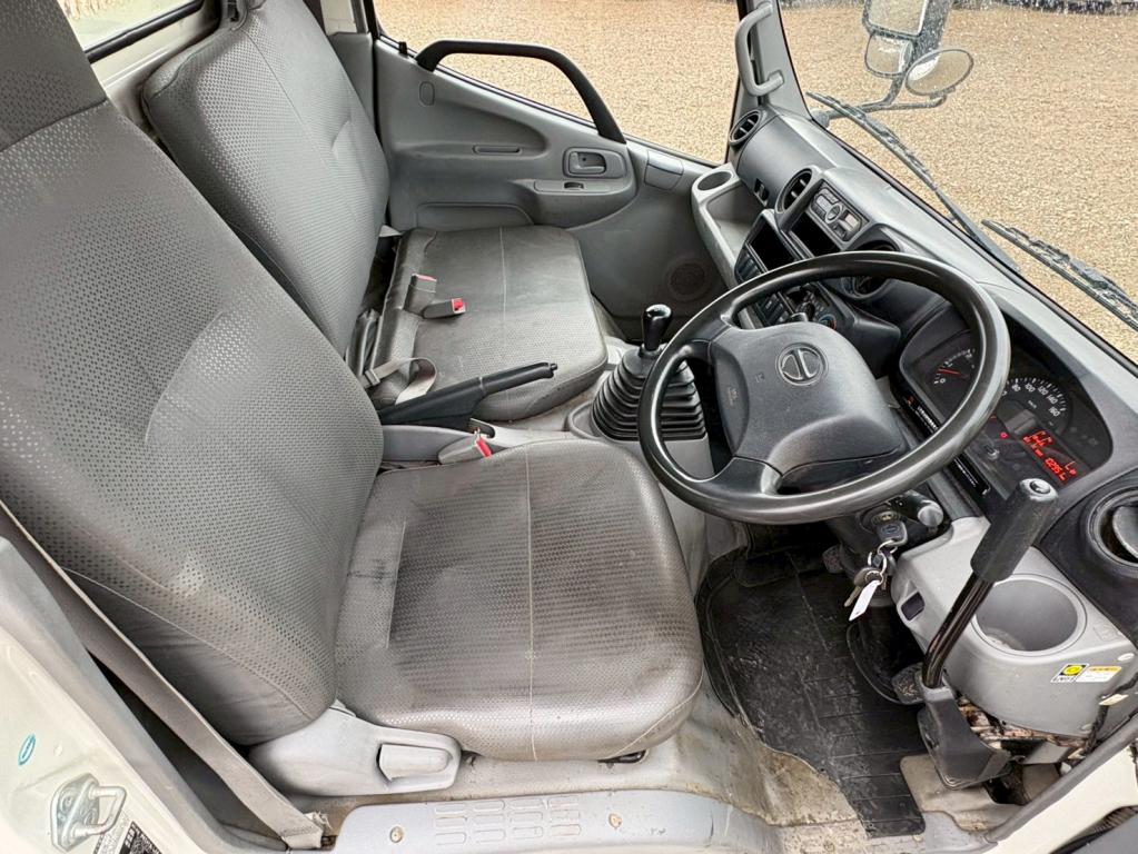 日野 デュトロ TKG-XZU620T(2WD)の写真21