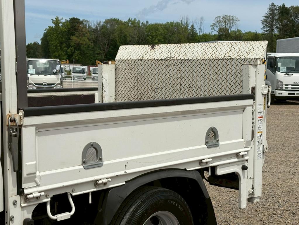 日野 デュトロ 2RG-XZU605M(2WD)の写真6