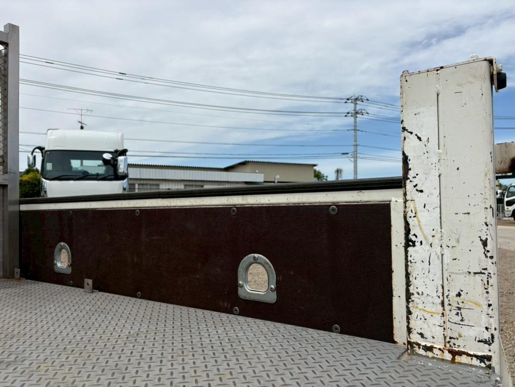 日野 デュトロ 2RG-XZU605M(2WD)の写真10