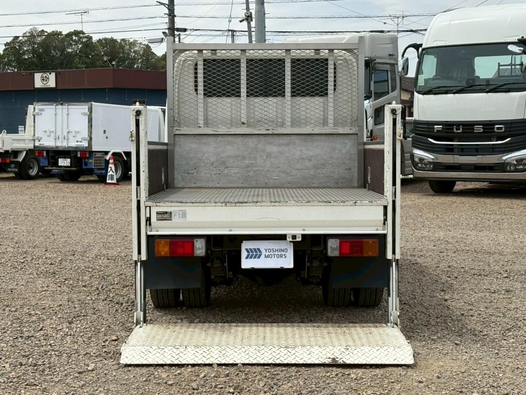 日野 デュトロ 2RG-XZU605M(2WD)の写真11