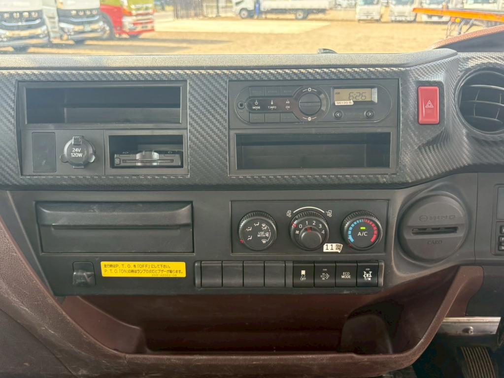 日野 レンジャー 2KG-FC2ABA(2WD)の写真22