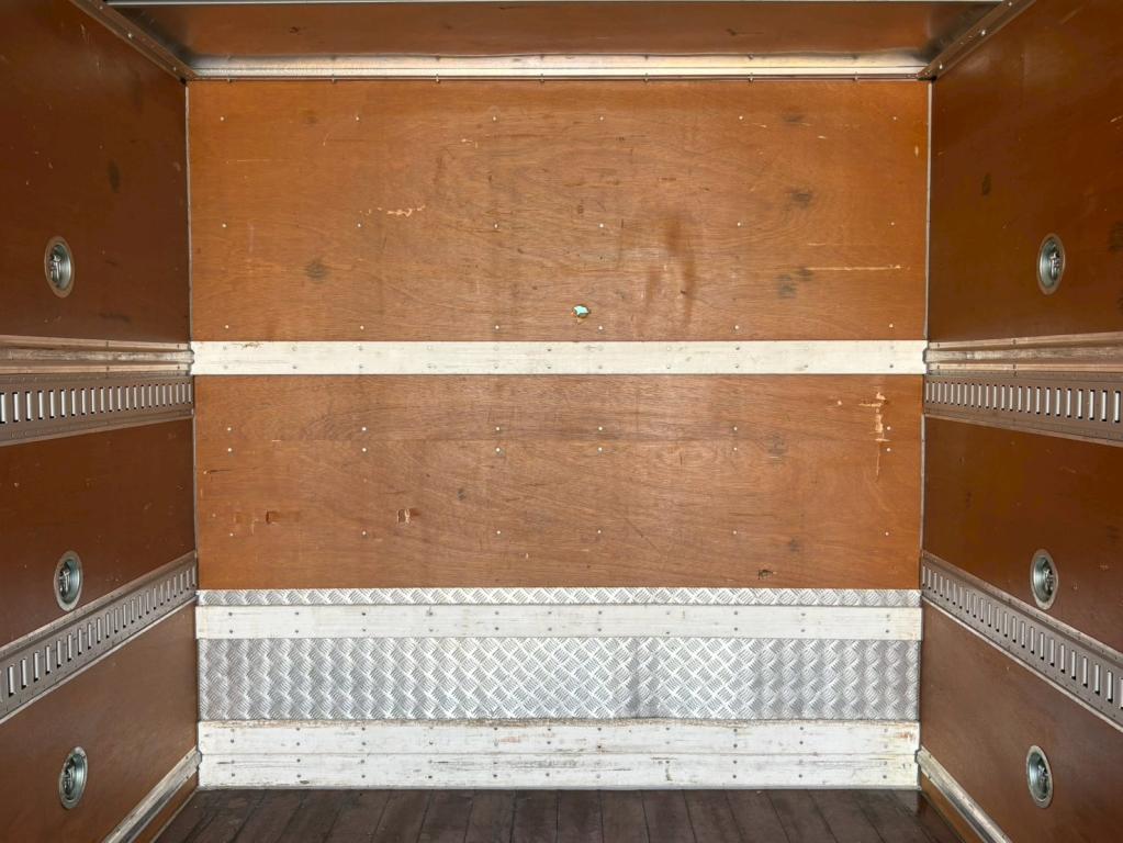 三菱 ファイター 2KG-FK61F(2WD)の写真7