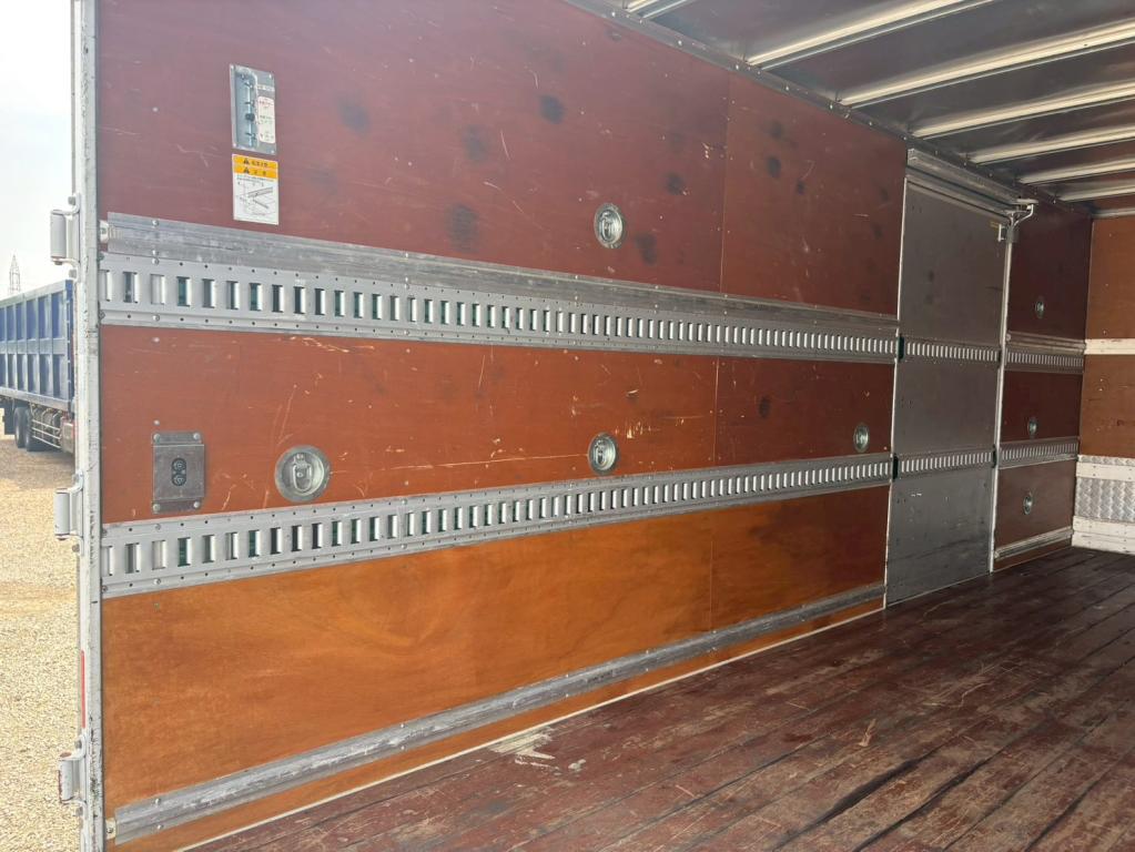 三菱 ファイター 2KG-FK61F(2WD)の写真9