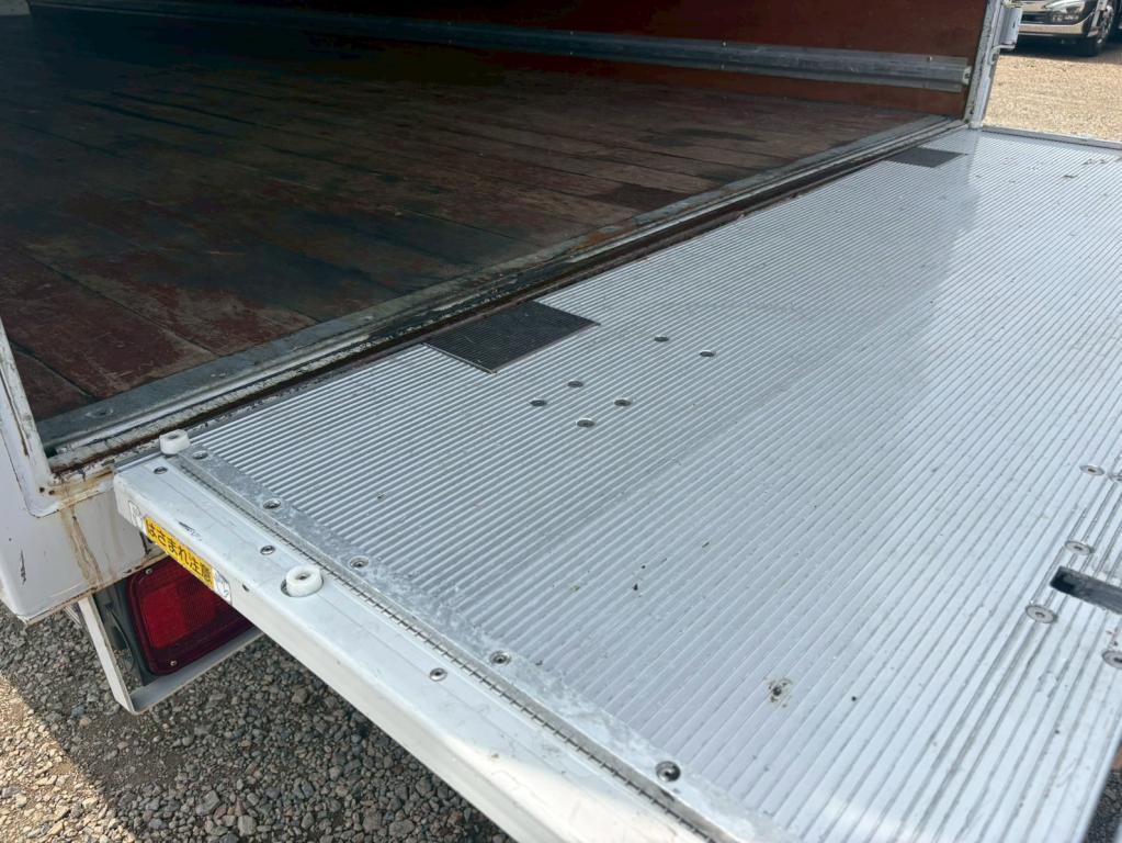 三菱 ファイター 2KG-FK61F(2WD)の写真13