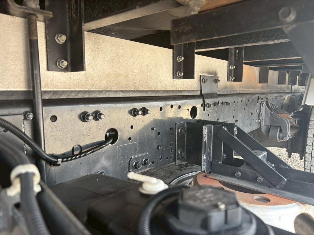 三菱 ファイター 2KG-FK61F(2WD)の写真15