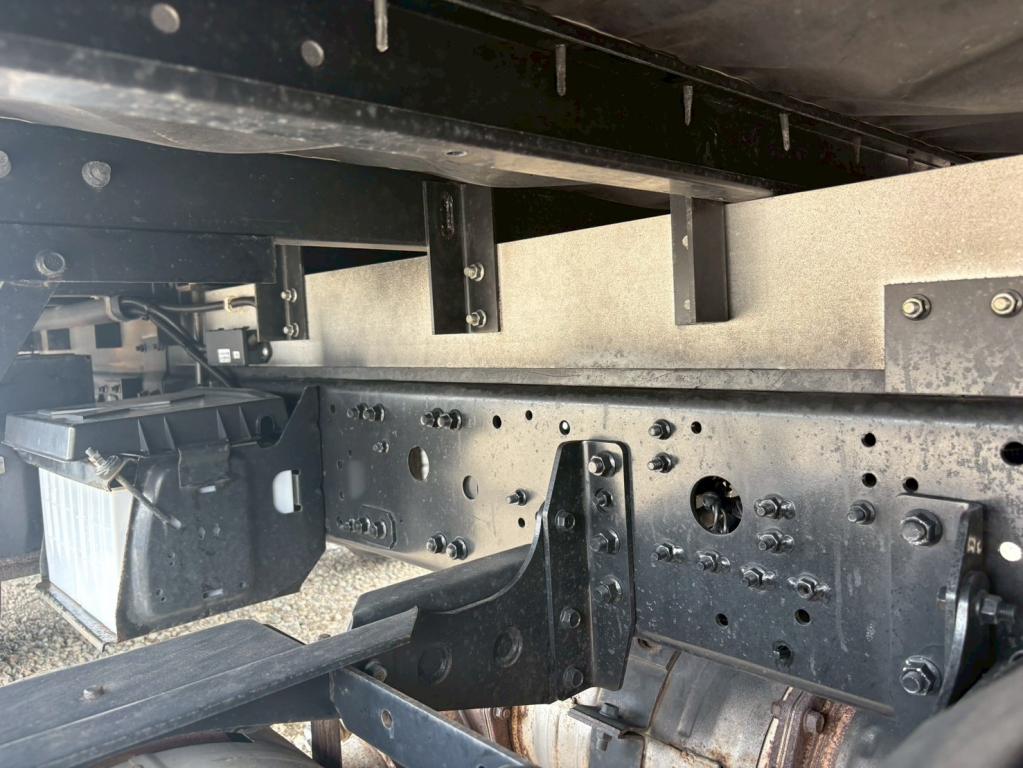 三菱 ファイター 2KG-FK61F(2WD)の写真17