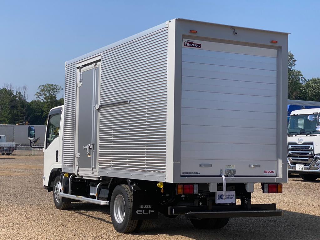 いすゞ エルフ 2TG-NMR88AM(2WD)の写真3