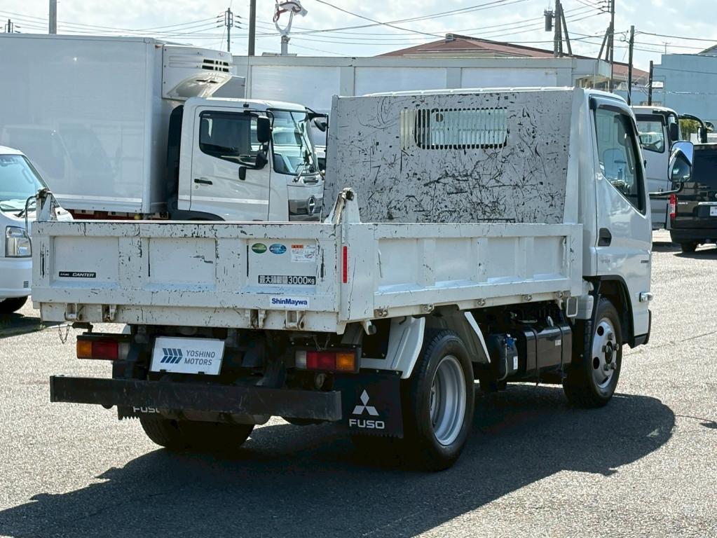 三菱 キャンター 2RG-FBA60(2WD)の写真4