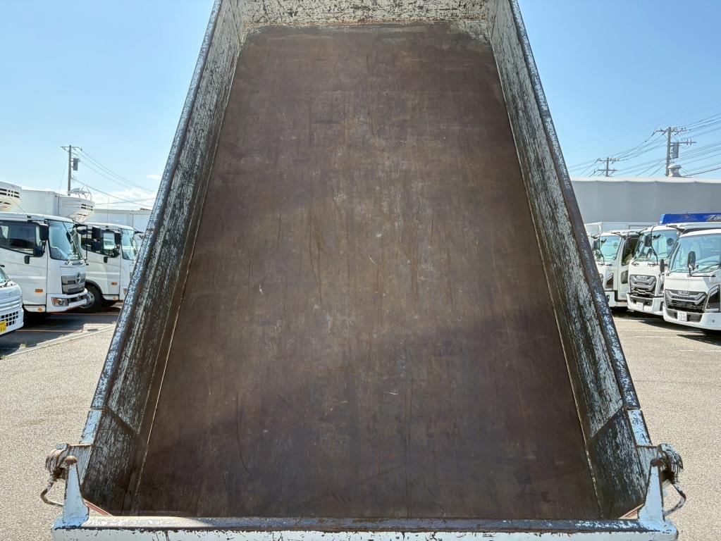 三菱 キャンター 2RG-FBA60(2WD)の写真8