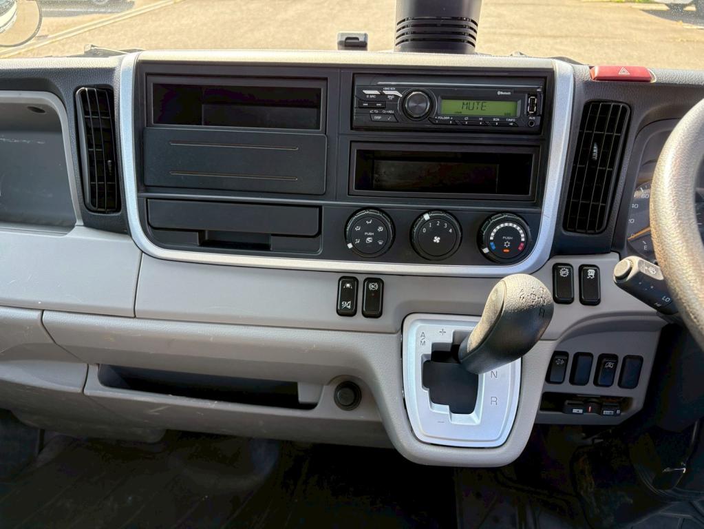 三菱 キャンター 2RG-FBA60(2WD)の写真22