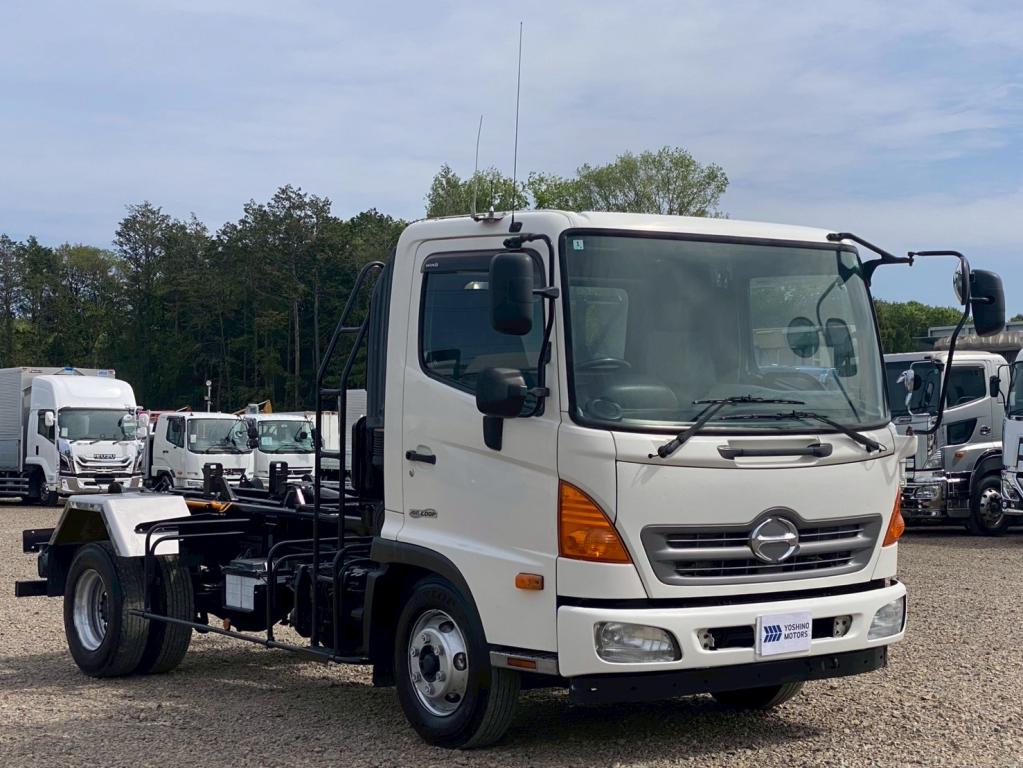日野 レンジャー TKG-FC9JEAP(2WD)の写真2