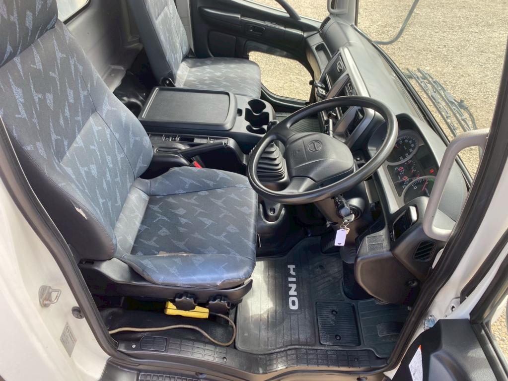 日野 レンジャー TKG-FC9JEAP(2WD)の写真21