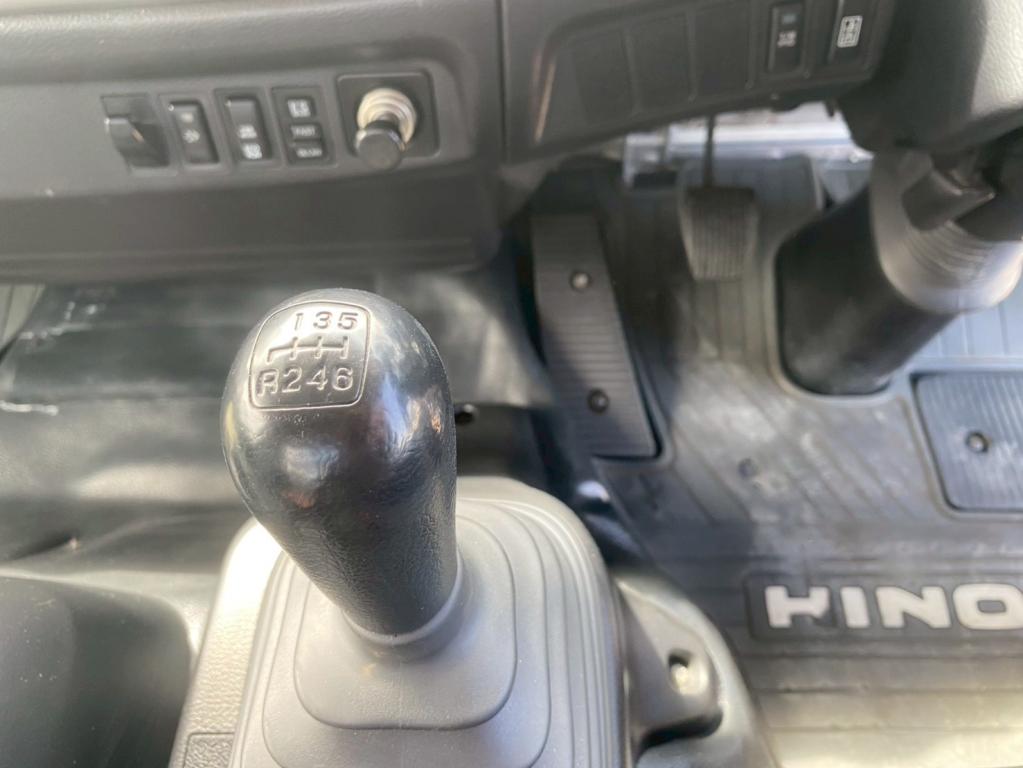 日野 レンジャー TKG-FC9JEAP(2WD)の写真23