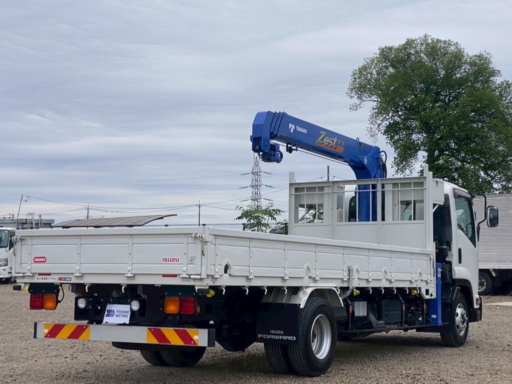 いすゞ フォワード 2RG-FRR90S2(2WD)の写真4