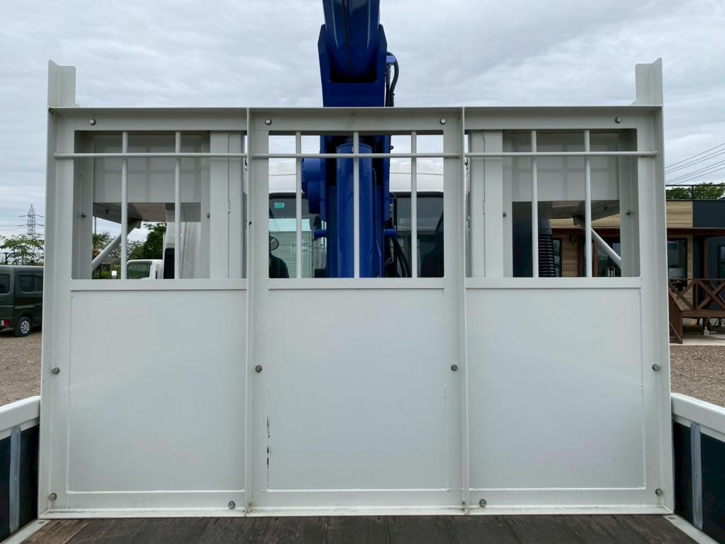 いすゞ フォワード 2RG-FRR90S2(2WD)の写真7