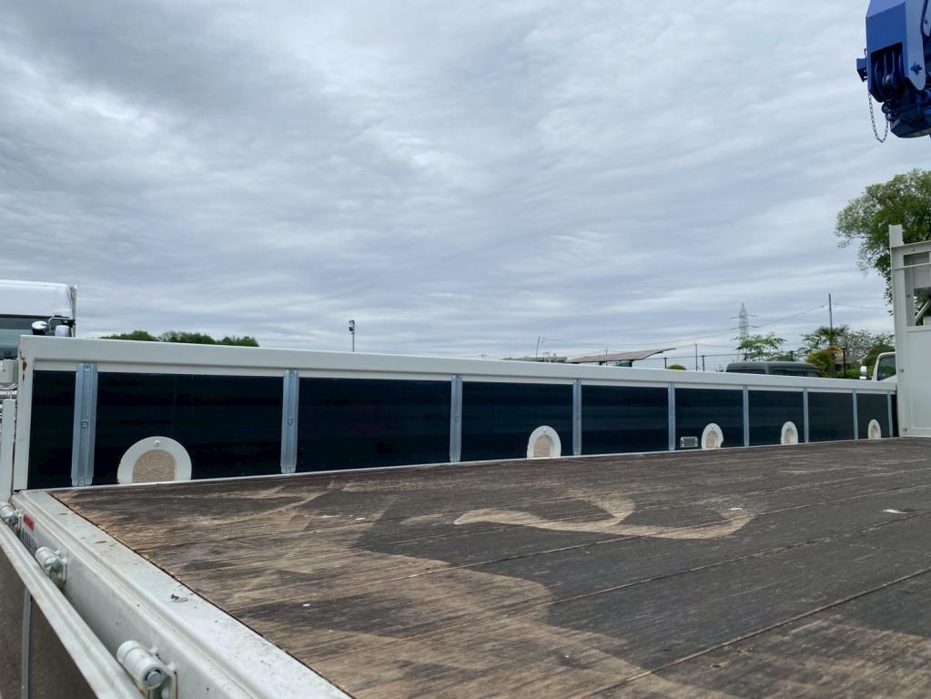 いすゞ フォワード 2RG-FRR90S2(2WD)の写真9