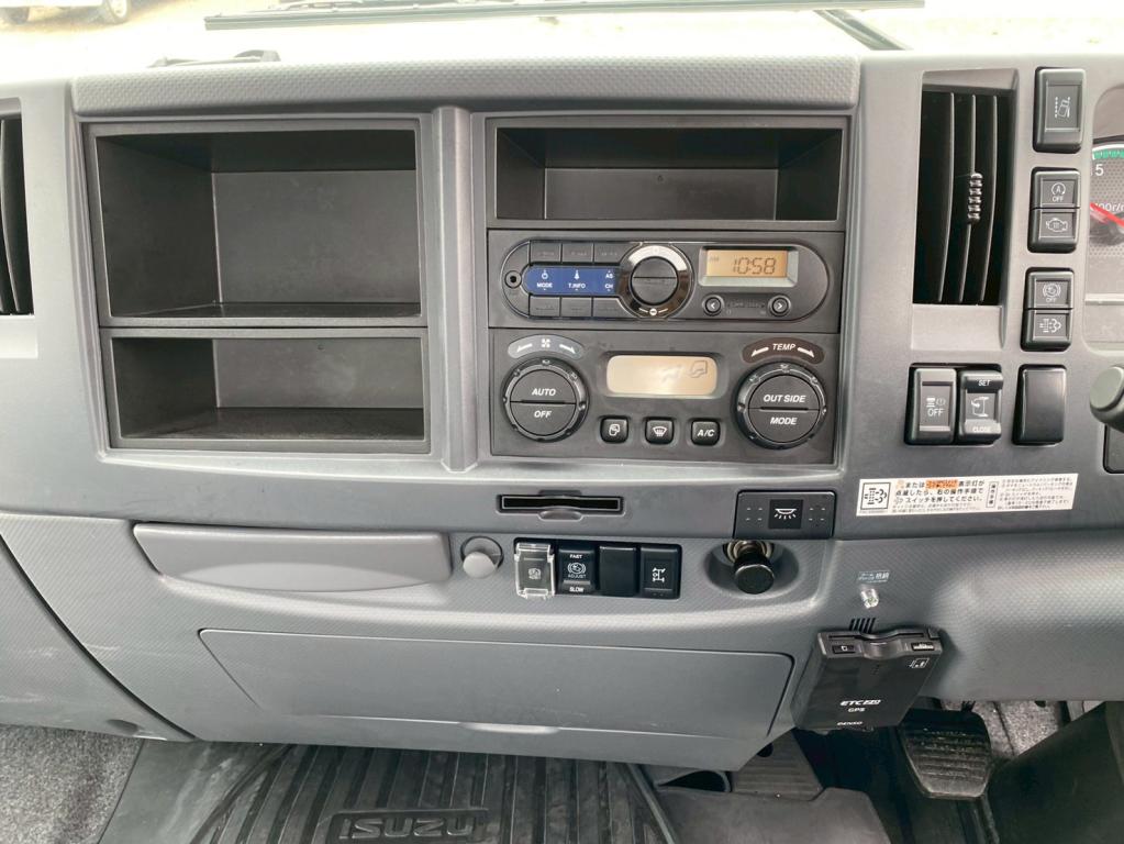 いすゞ フォワード 2RG-FRR90S2(2WD)の写真22