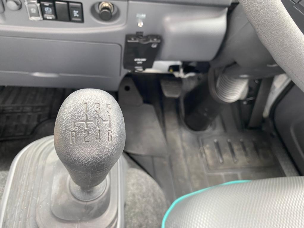 いすゞ フォワード 2RG-FRR90S2(2WD)の写真23