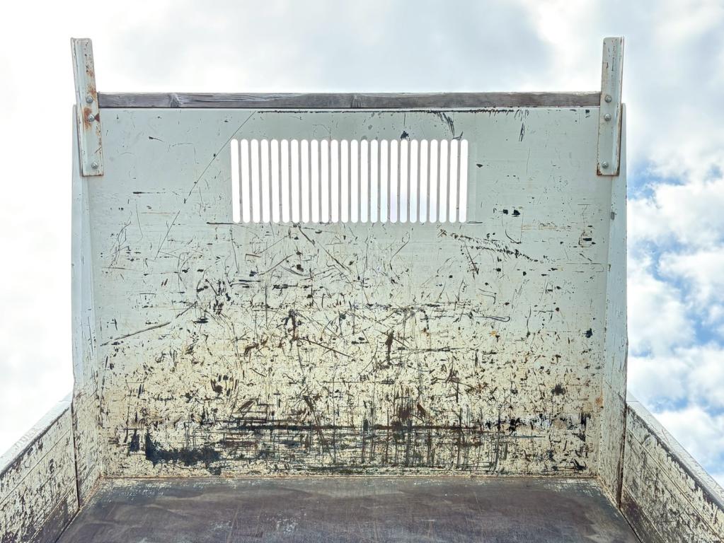 いすゞ エルフ 2RG-NJR88AD(2WD)の写真7