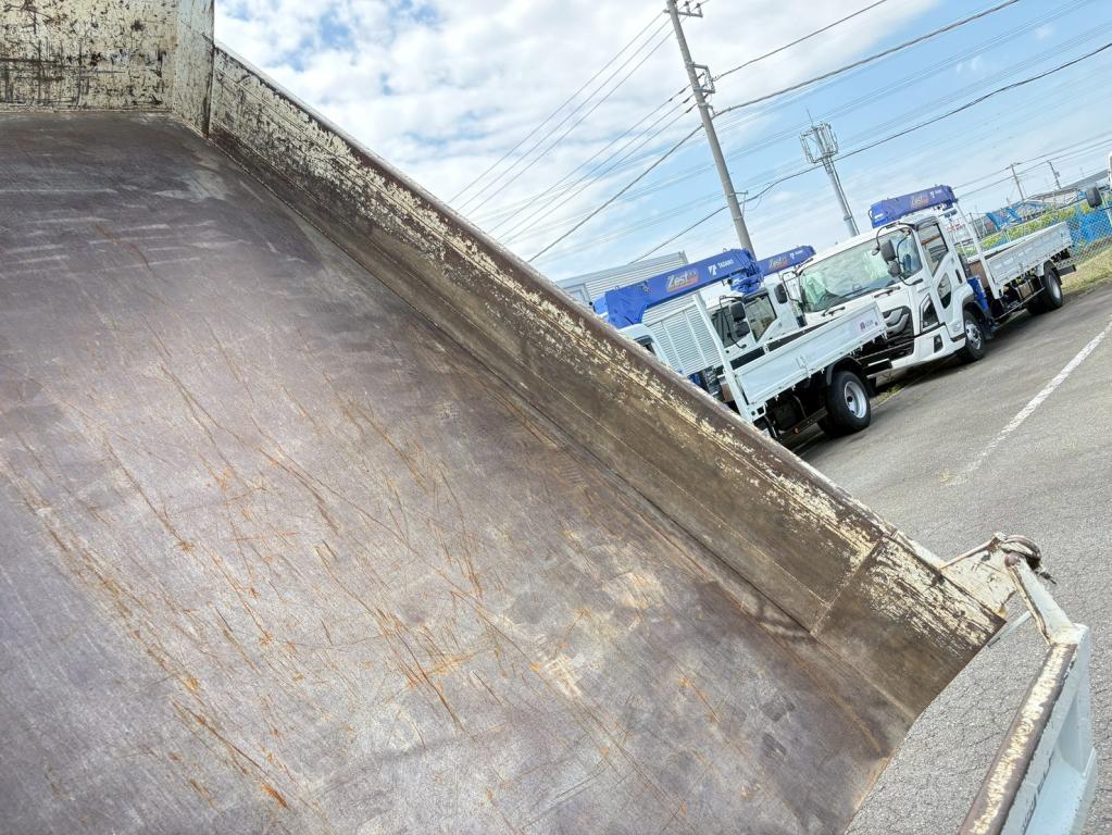 いすゞ エルフ 2RG-NJR88AD(2WD)の写真10