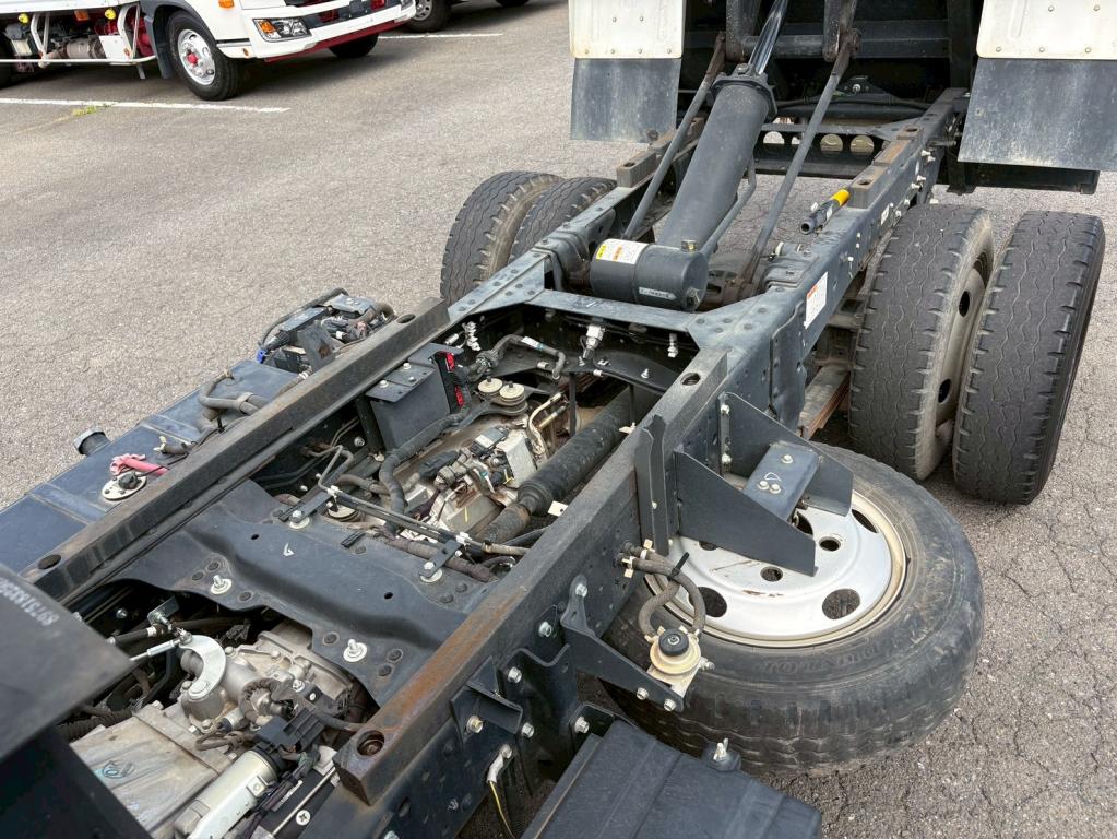 いすゞ エルフ 2RG-NJR88AD(2WD)の写真14