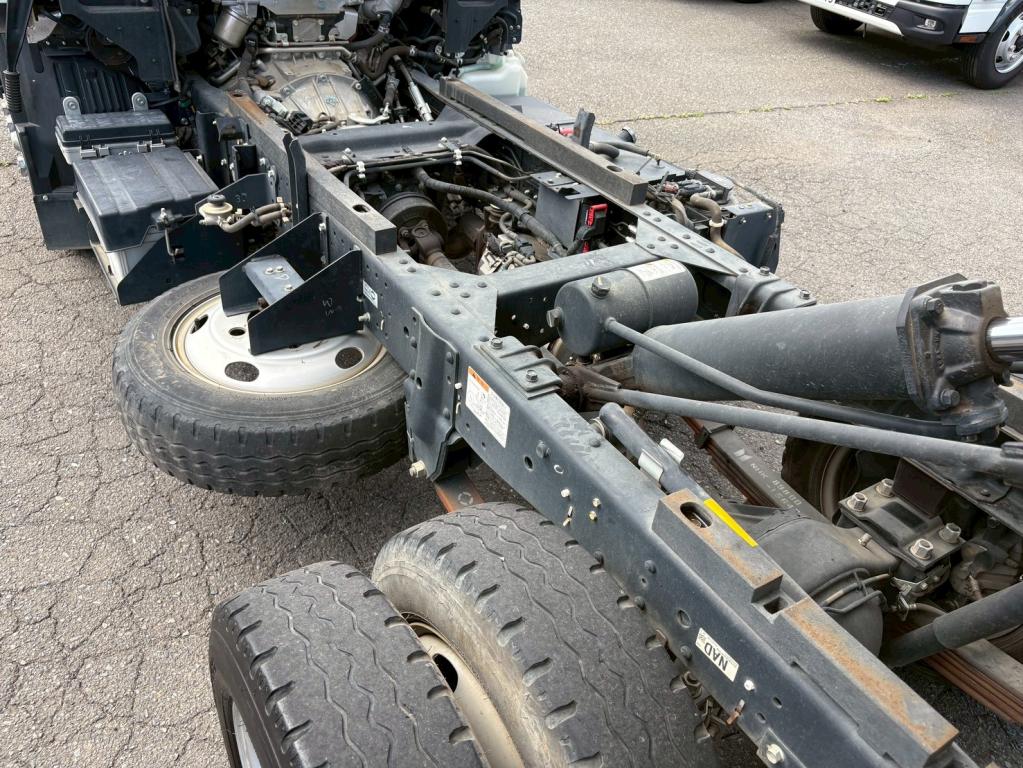 いすゞ エルフ 2RG-NJR88AD(2WD)の写真15