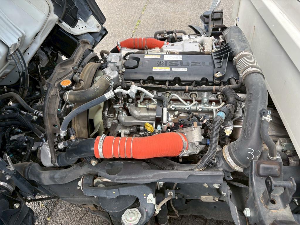 いすゞ エルフ 2RG-NJR88AD(2WD)の写真18