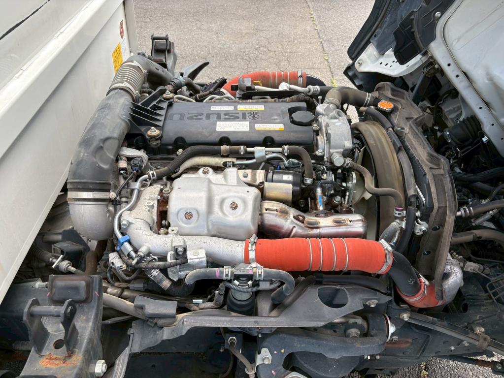 いすゞ エルフ 2RG-NJR88AD(2WD)の写真19