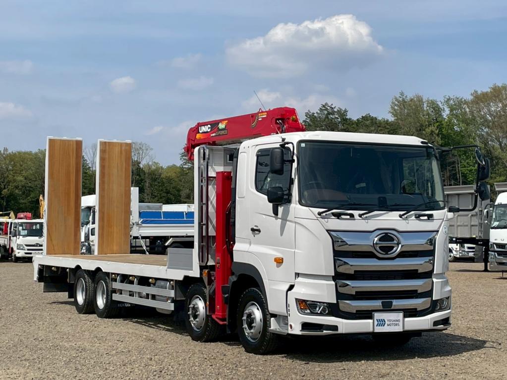 日野 プロフィア 2DG-FW1AHC(8x4)の写真2