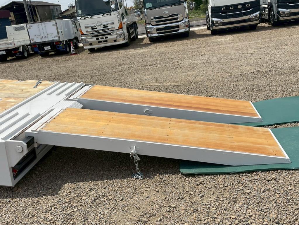 日野 プロフィア 2DG-FW1AHC(8x4)の写真11