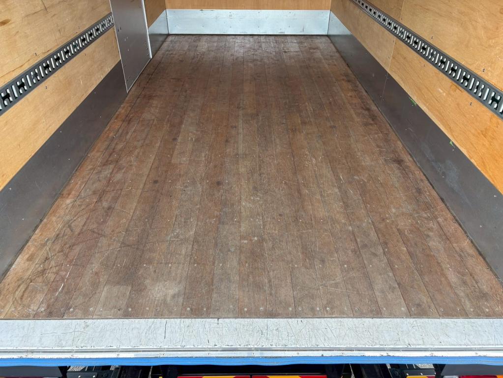 三菱 キャンター 2RG-FEB80(2WD)の写真8