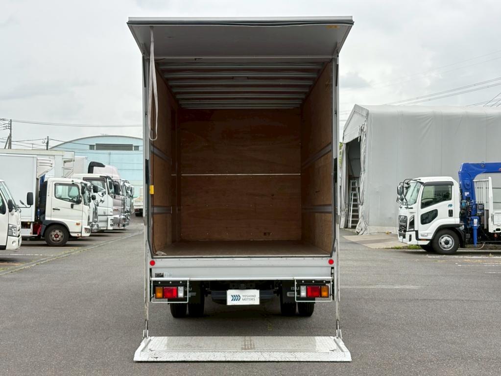 いすゞ エルフ 2RG-NPR88AN(2WD)の写真11