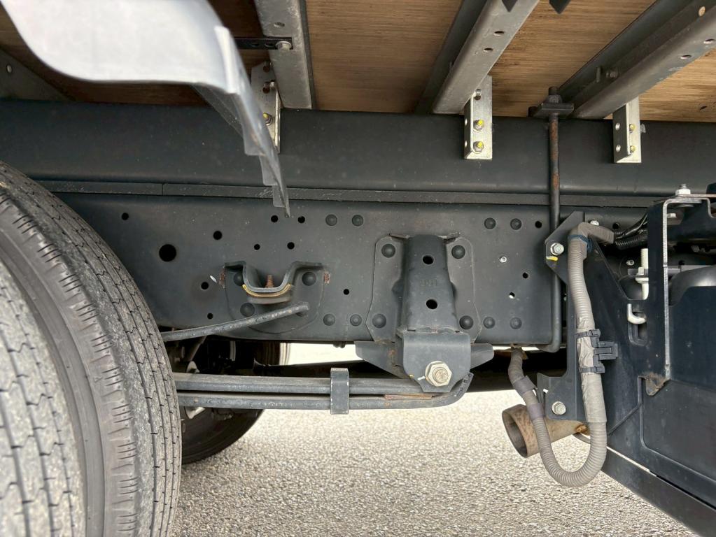 いすゞ エルフ 2RG-NPR88AN(2WD)の写真16