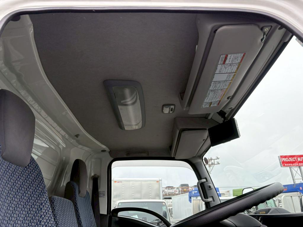 いすゞ エルフ 2RG-NPR88AN(2WD)の写真24