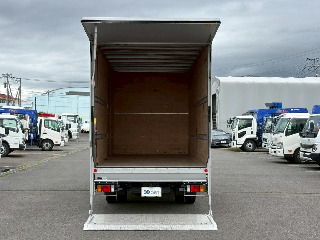 いすゞ エルフ 2RG-NPR88AN(2WD)の写真11