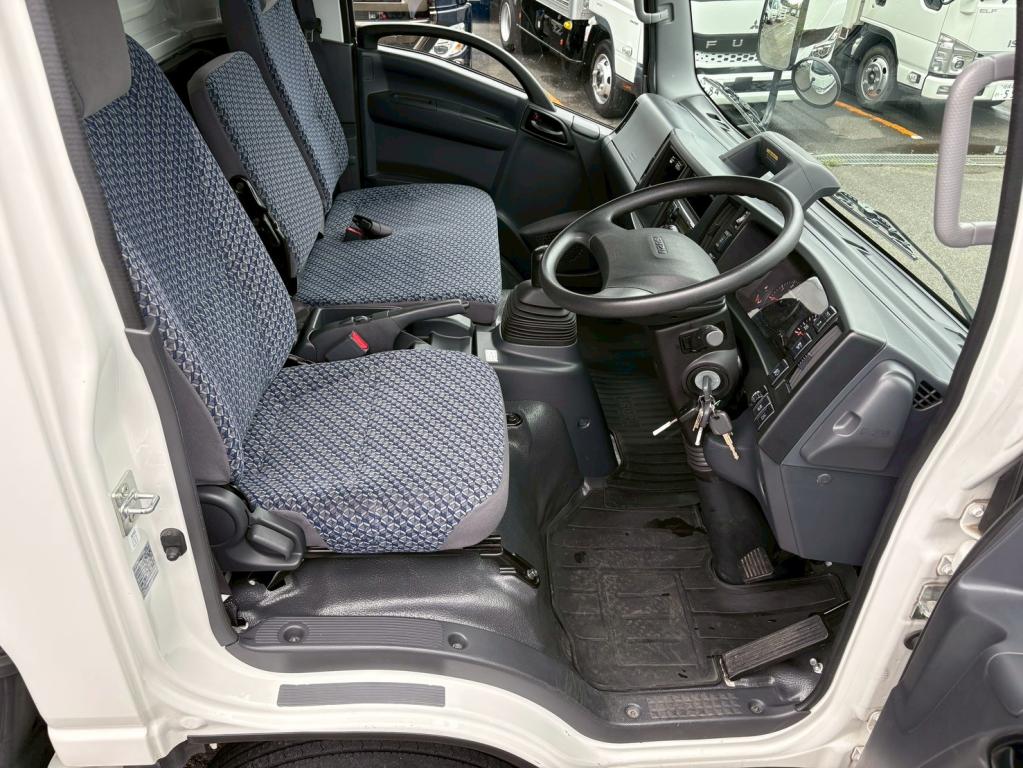 いすゞ エルフ 2RG-NPR88AN(2WD)の写真21