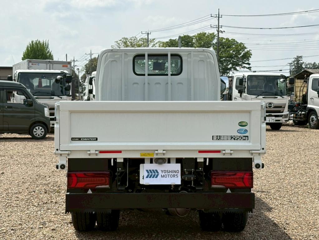 三菱 キャンター 2RG-FBAV0(2WD)の写真11