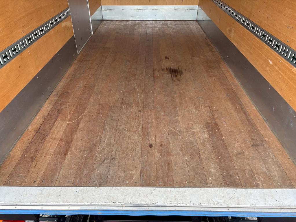 三菱 キャンター 2RG-FEB80(2WD)の写真8