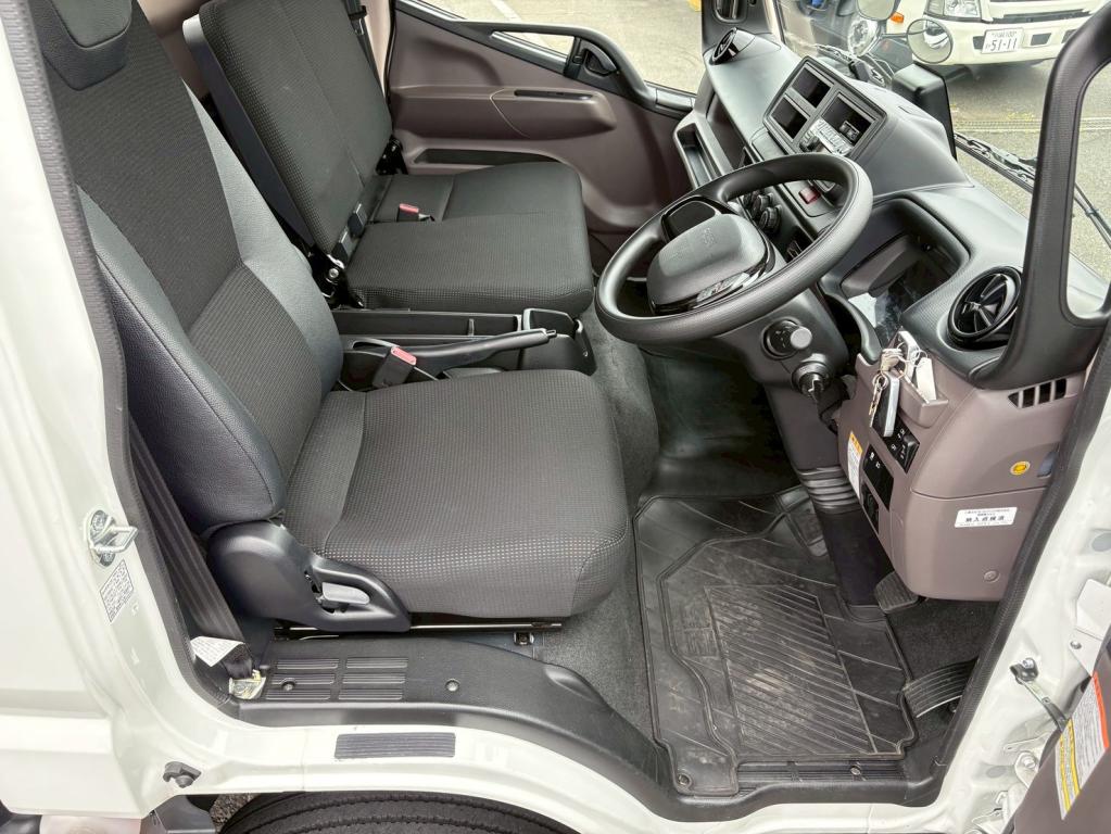 三菱 キャンター 2RG-FEB80(2WD)の写真21