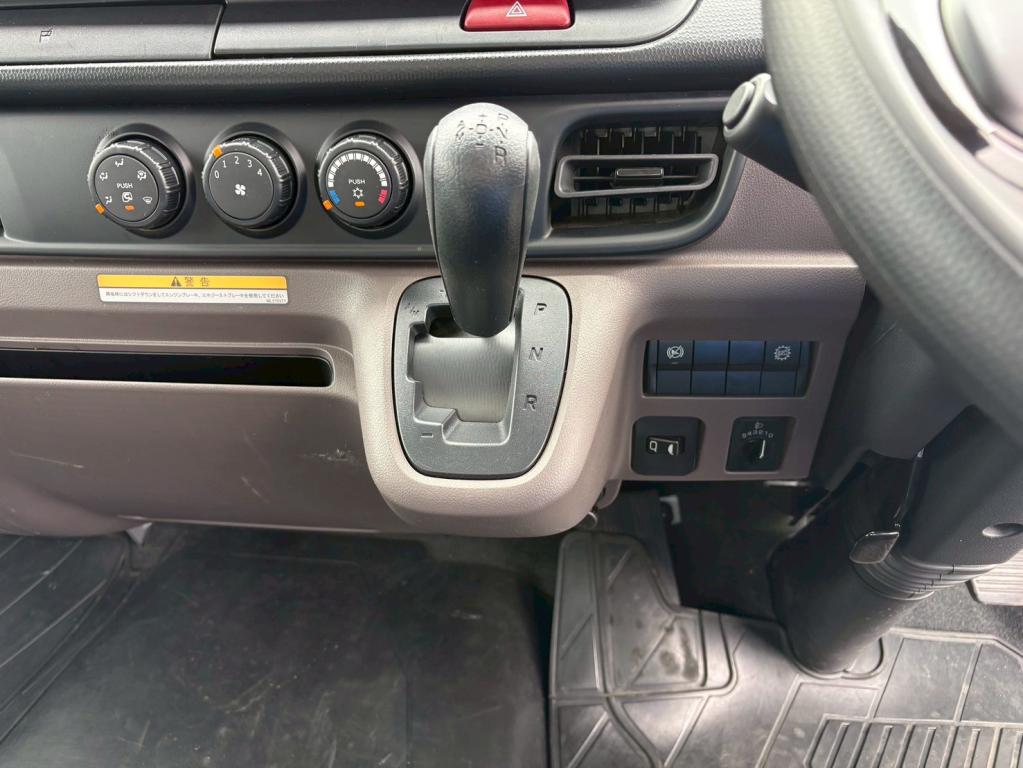 三菱 キャンター 2RG-FEB80(2WD)の写真23