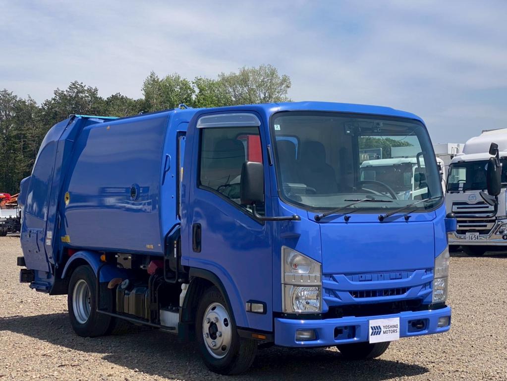 いすゞ エルフ TPG-NMR85AN(2WD)の写真2