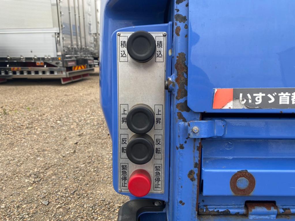 いすゞ エルフ TPG-NMR85AN(2WD)の写真15