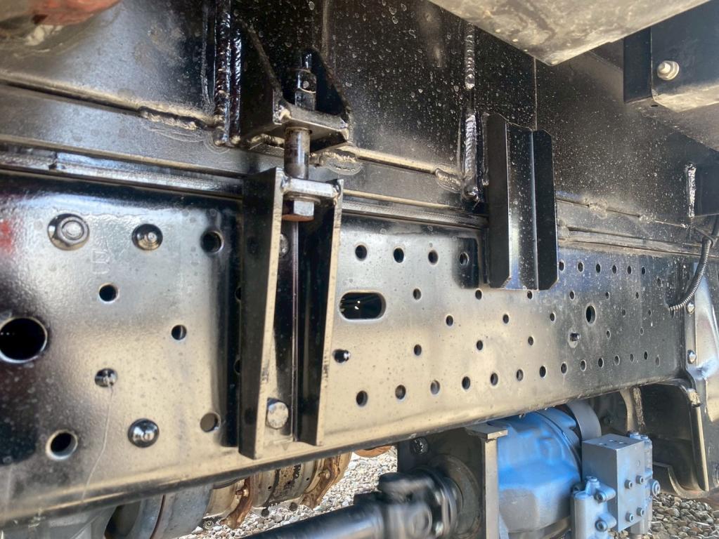 いすゞ エルフ TPG-NMR85AN(2WD)の写真16