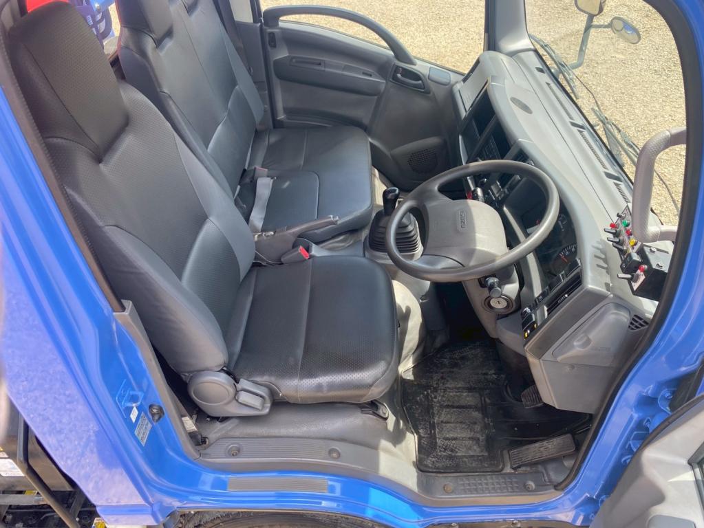 いすゞ エルフ TPG-NMR85AN(2WD)の写真21