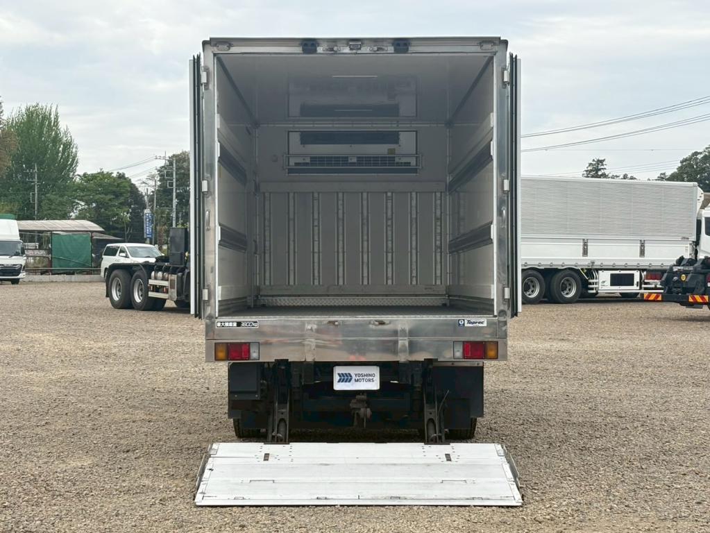 いすゞ エルフ 2RG-NPR88YN(2WD)の写真11