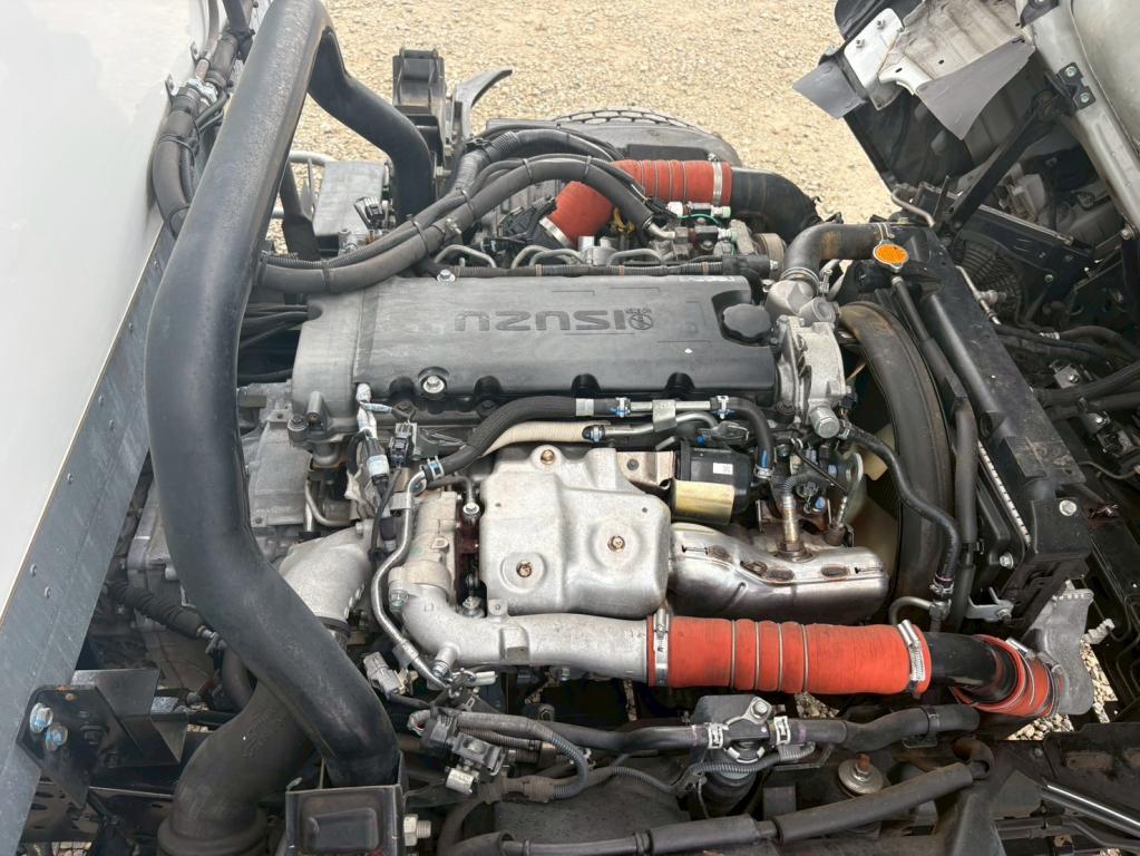 いすゞ エルフ 2RG-NPR88YN(2WD)の写真18