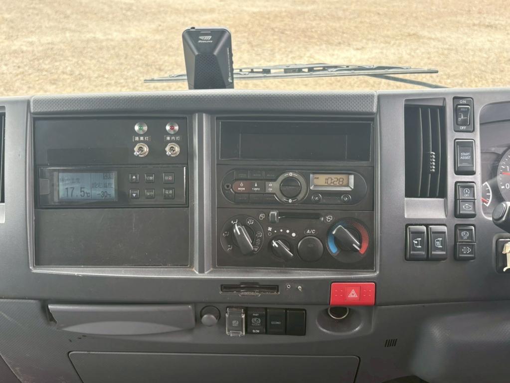 いすゞ エルフ 2RG-NPR88YN(2WD)の写真22