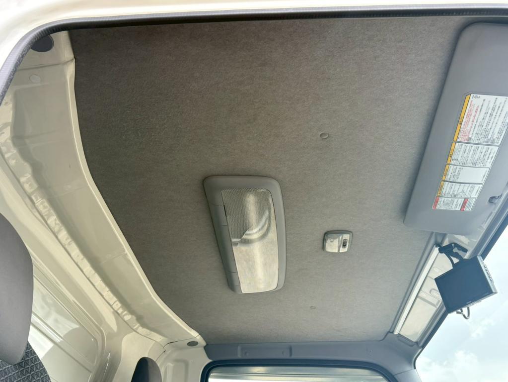 いすゞ エルフ 2RG-NPR88YN(2WD)の写真24