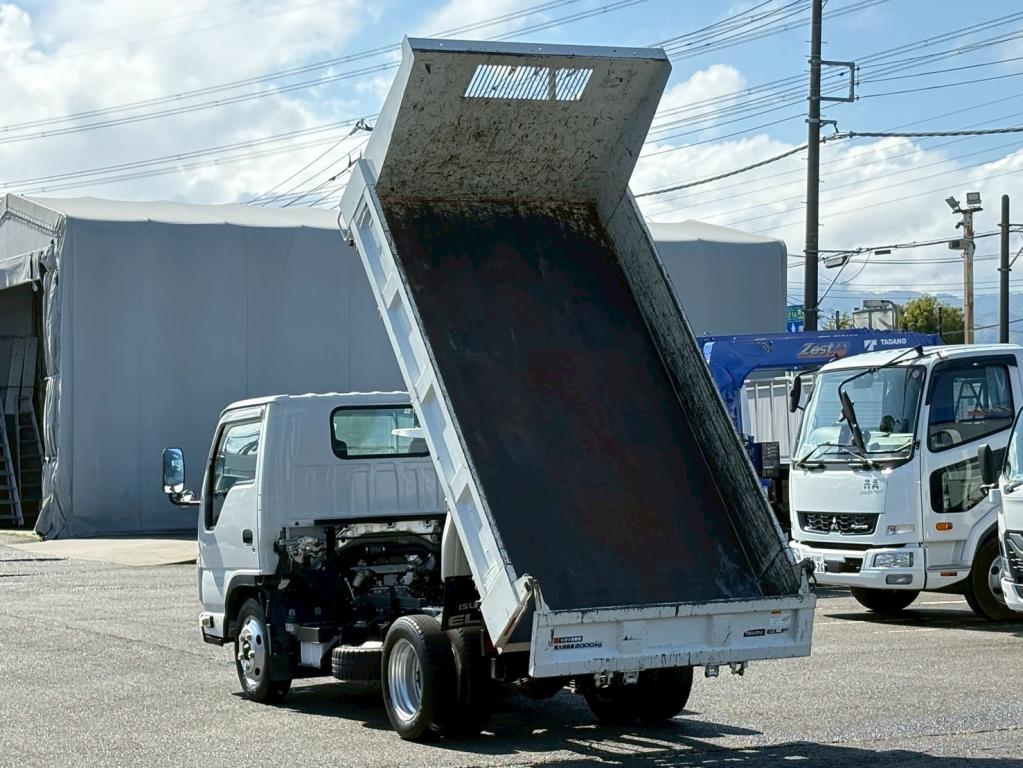 いすゞ エルフ 2RG-NJR88AN(2WD)の写真11